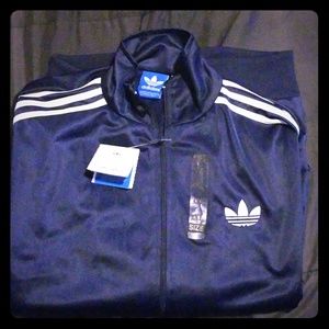 BRAND NEW: EXCELLENT CONDITION